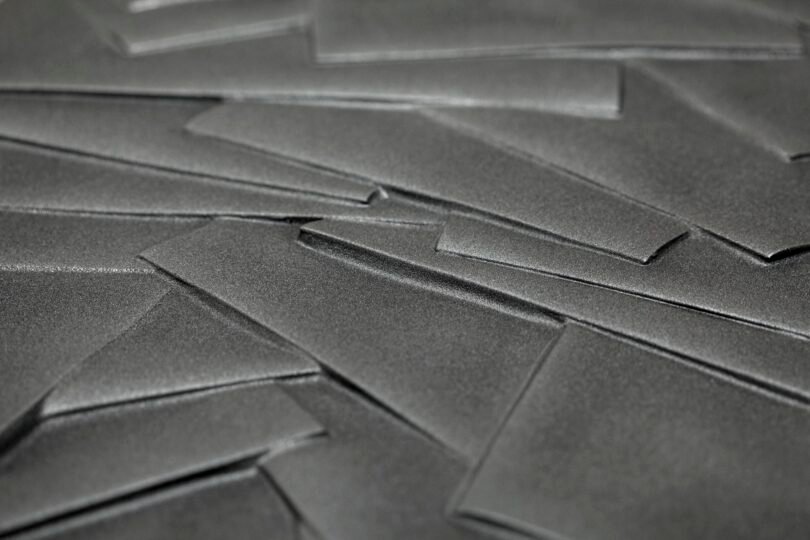 CINIER-EDO-Gris-Fonte-Detail2-810x540