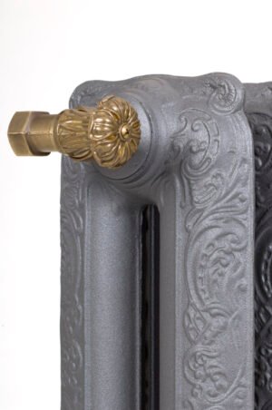 BELLE-EPOQUE-LEON-DETAIL.jpg