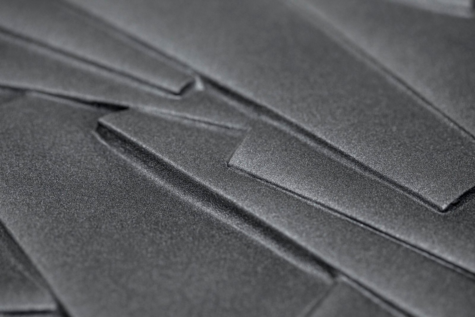 CINIER-EDO-Gris-Fonte-Detail3-2400x1600-1.jpg