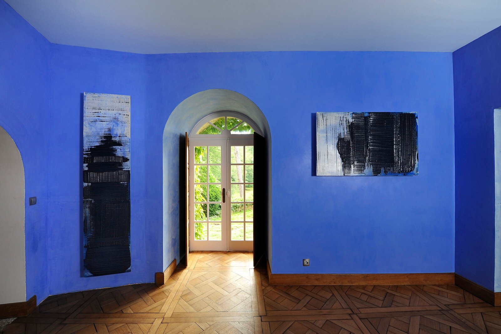 CINIER-Granit-bleu-personnalise-Paris-2400x1597-1.jpg