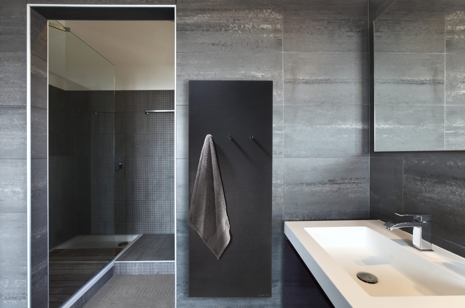 CINIER-MINIMAL-130-GRIS-ANTHRACITE-2400x1591-1.jpg