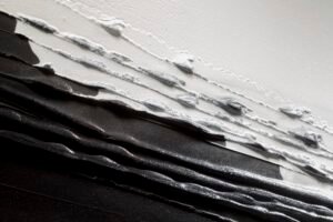 CINIER-NoirJaune-Detail-2400x1600-1.jpg