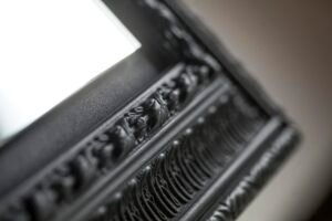 CINIER-Royal-Miroir-Gris-Fonte-Detail-2400x1600-2.jpg
