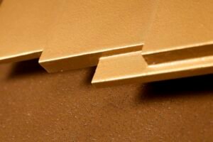 Detail-CINIER-SCULPTURAL-antic-Gold-3.jpg