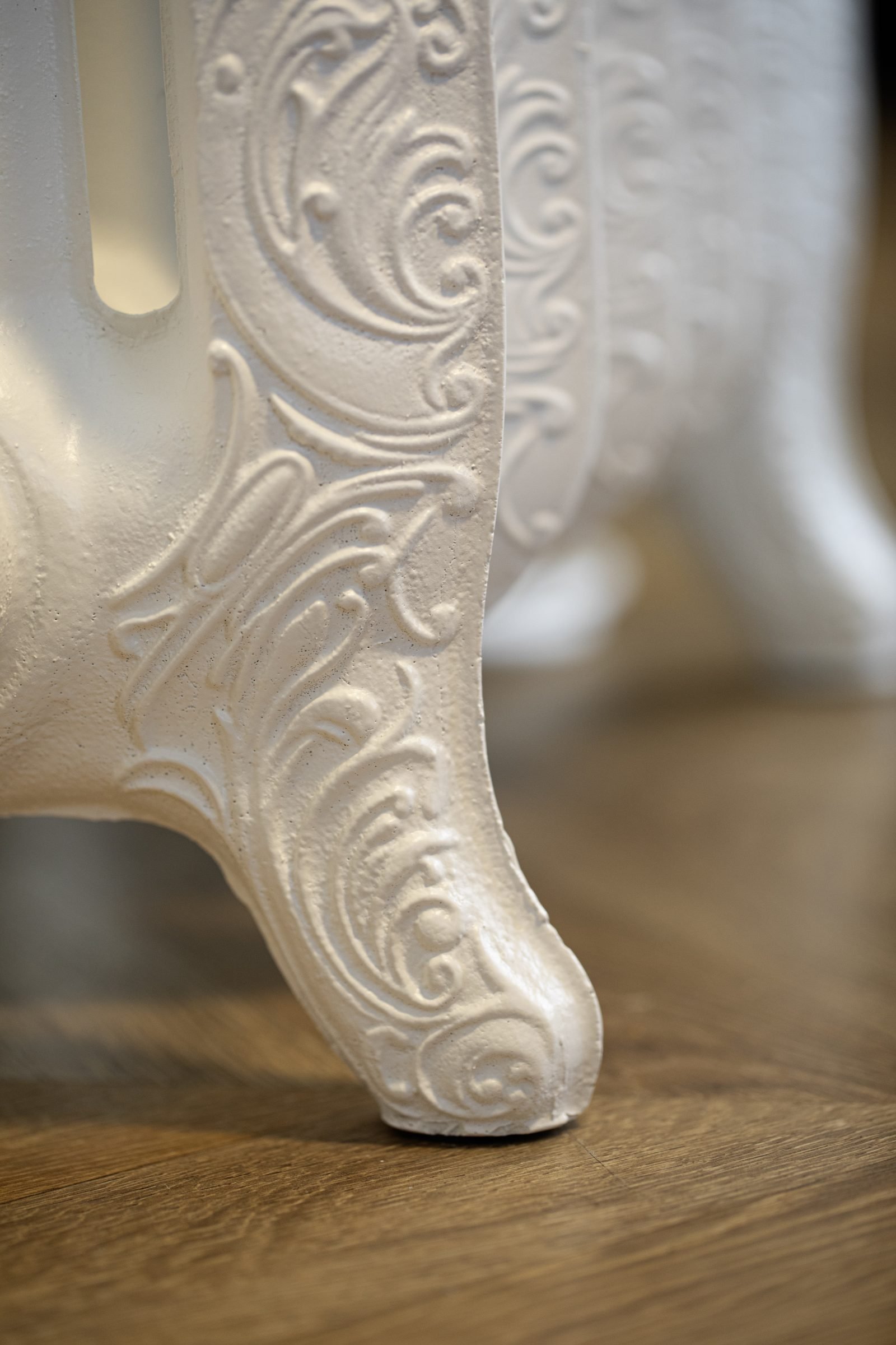 GEORGES-5-500W-BELLE-EPOQUE-collection-Pierre-CINIER-DETAILS-2-1600x2400-1.jpg