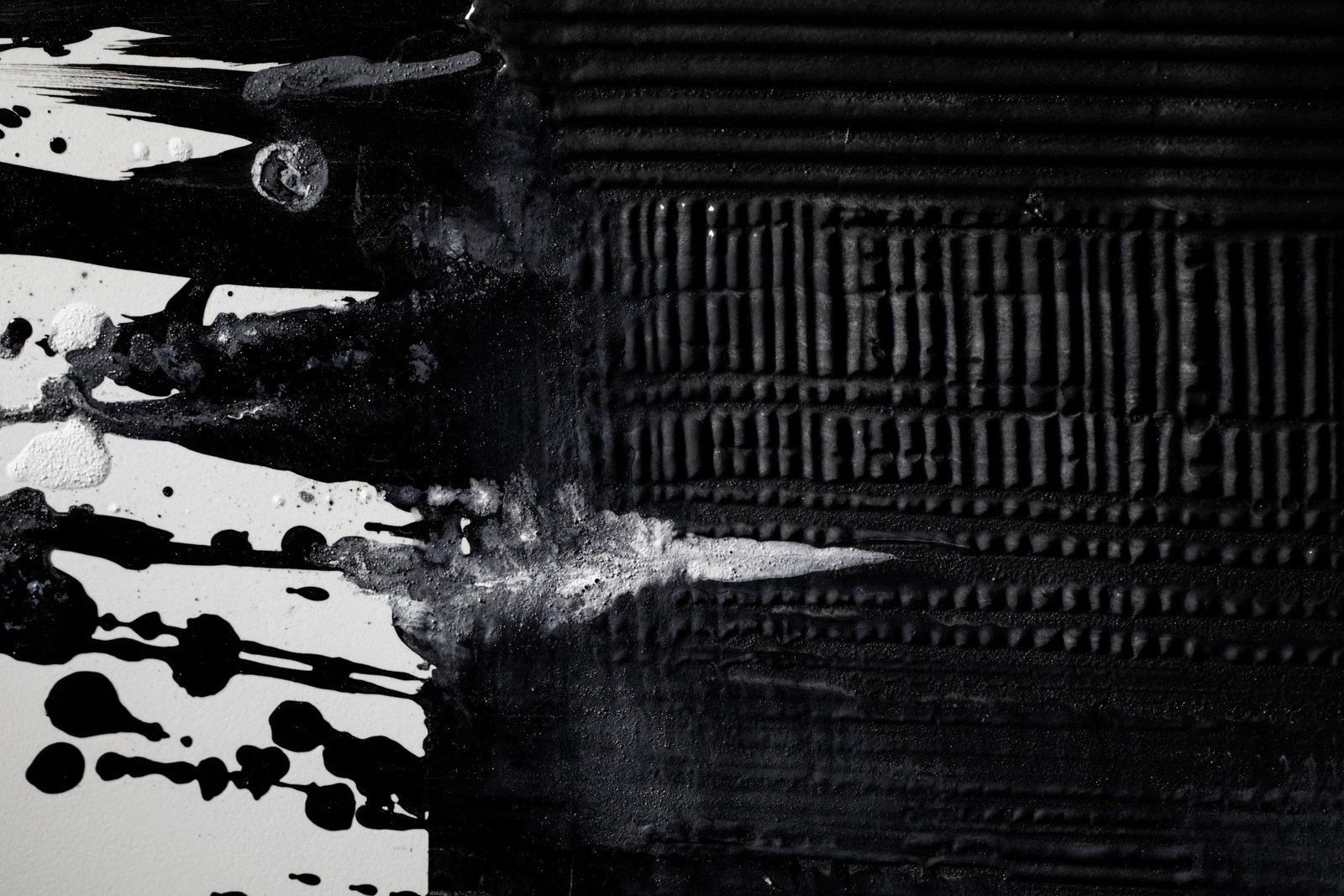 VERNOIR-detail-3-2400x1600-1.jpg