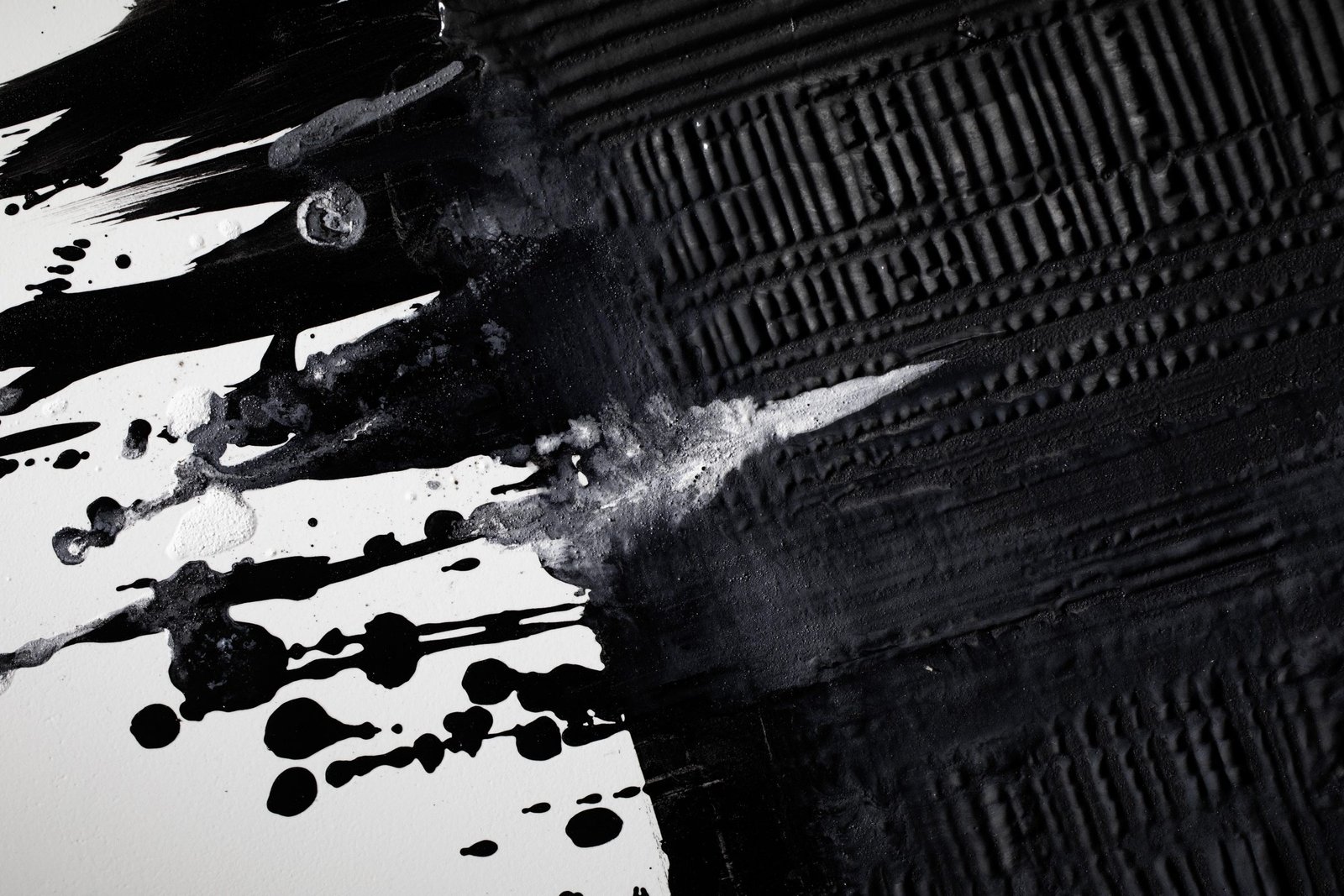 VERNOIR-detail-4-2400x1600-1.jpg