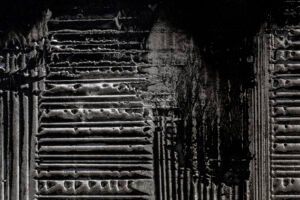 silver-black-2-2400x1600-1.jpg